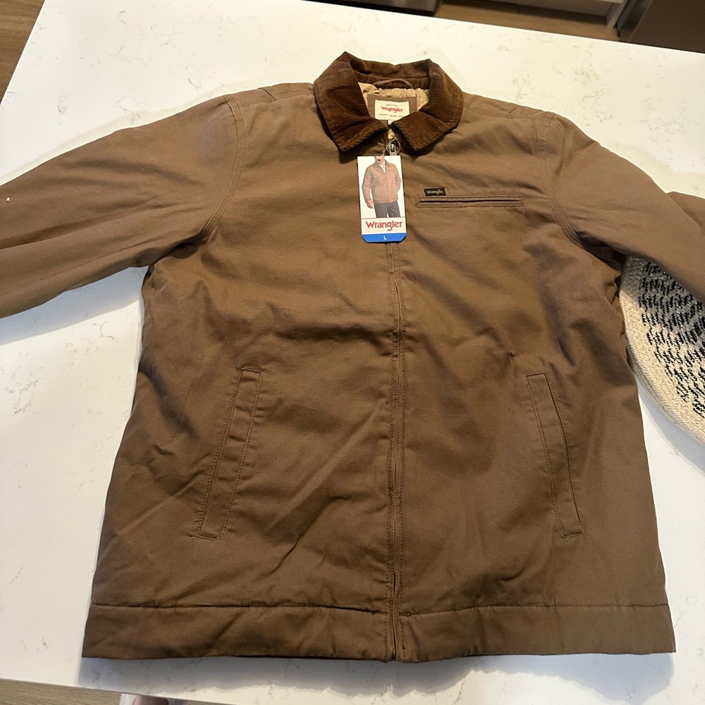 NWT Costco Viral TikTok Wrangler Canvas Work Jacket Medium L. Never worn.